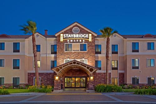 Фотография гостиницы Staybridge Suites Palmdale, an IHG Hotel