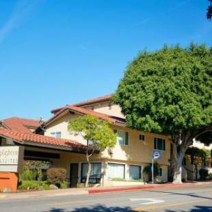 Фотографии гостиницы
Lamplighter Inn & Suites