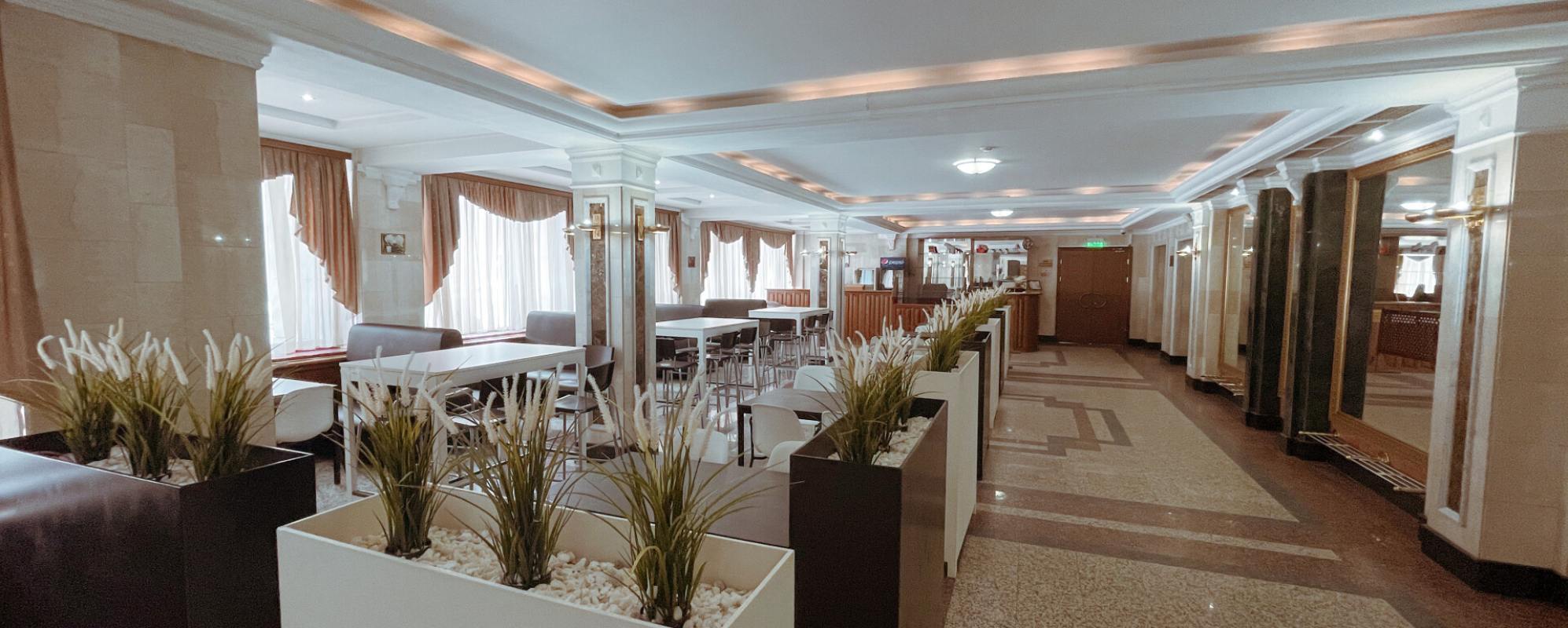 Фотографии банкетного зала ДК Железнодорожников Кафе первого этажа