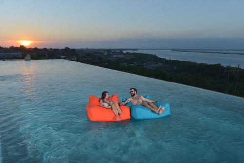 Фотография гостиницы The Crystal Luxury Bay Resort Nusa Dua