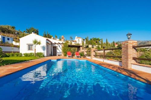 Фотография гостевого дома Cortijo montaña vistas mar