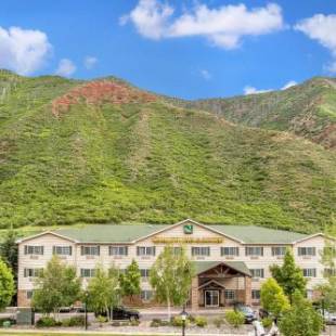 Фотографии гостиницы
Quality Inn & Suites On The River