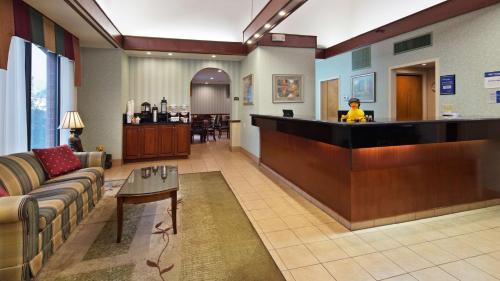 Фотография мини отеля Best Western Staunton Inn
