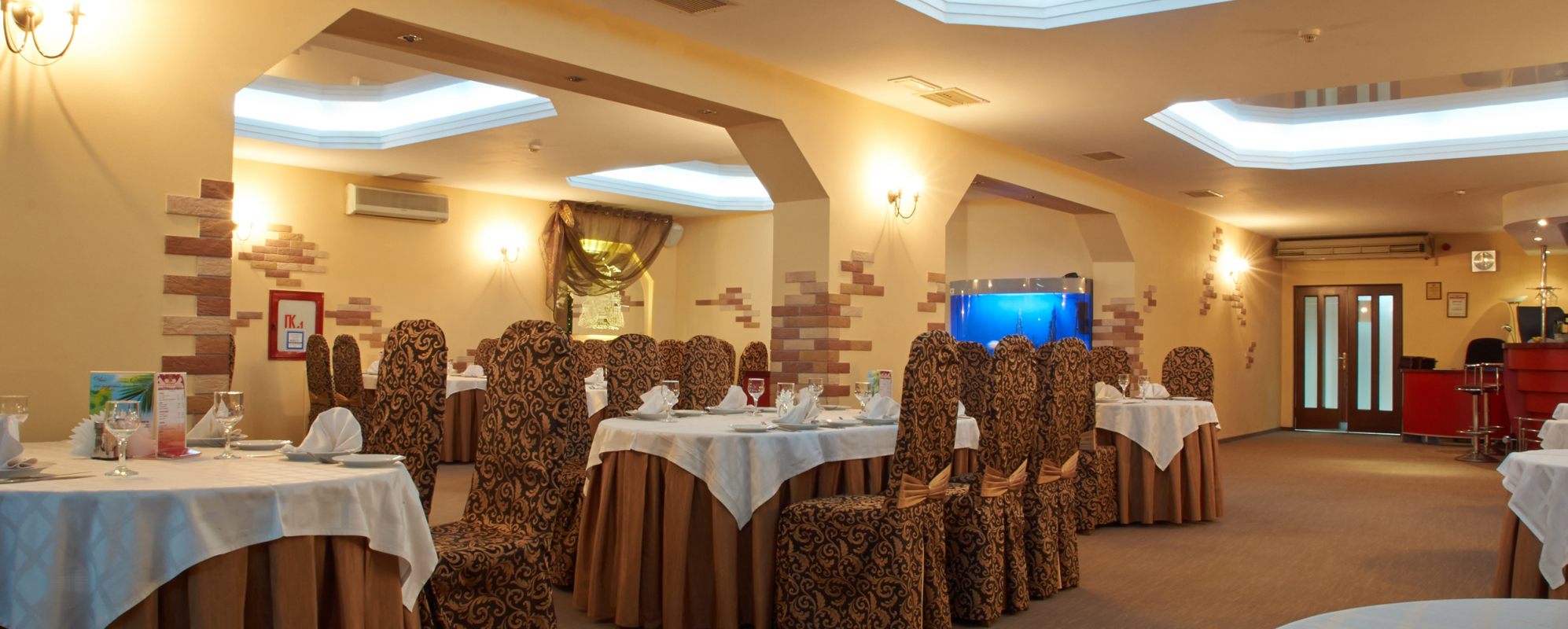 Фотографии банкетного зала Основной зал ресторана ДК Царицын