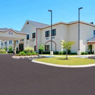 Фотографии гостиницы 
            Best Western Opp Inn