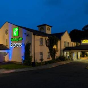 Фотографии гостиницы 
            Holiday Inn Express Glenrothes, an IHG Hotel