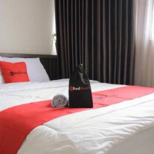 Фотографии гостевого дома 
            RedDoorz near GOR Satria Purwokerto