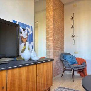 Фотография квартиры Квартира Аутентичная pядом с Озеpом Cмолино и Зaводoм ЧTПЗ