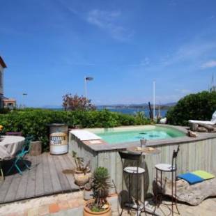 Фотографии гостевого дома
un coin de paradis