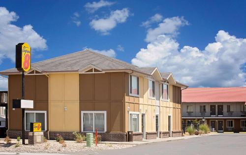 Фотография мотеля Super 8 by Wyndham Denver Central