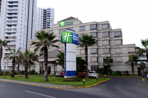 Фотографии гостиницы 
            Holiday Inn Express - Iquique, an IHG Hotel