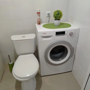 Фотография Коттеджа Дом с баней и пирсом на берегу пруда