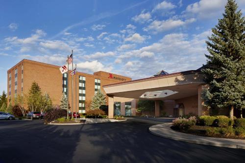 Фотография гостиницы Marriott Cincinnati Northeast