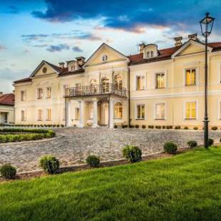 Фотографии гостиницы
Hotel Sobienie Królewskie