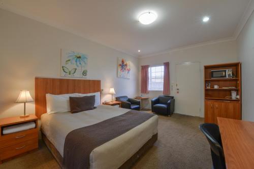 Фотография мотеля Cadman Motor Inn and Apartments