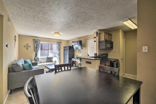 Фотография гостевого дома Game Day Retreat with Pool Access 2 Mi to Texas AandM