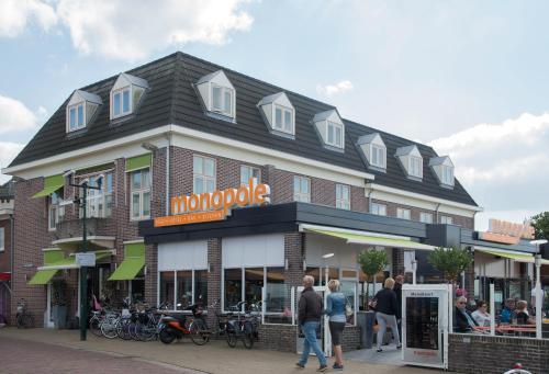 Фотография гостиницы Beach Hotel - Bar & Kitchen Monopole