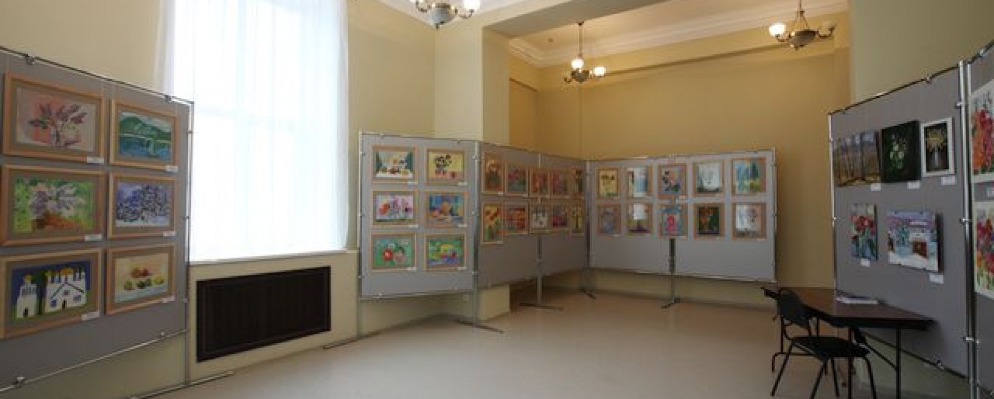 Фотографии выставочного зала Малый выставочный зал ДК Чайка
