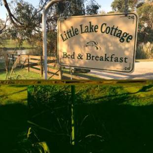 Фотографии мини отеля 
            Little Lake Cottage
