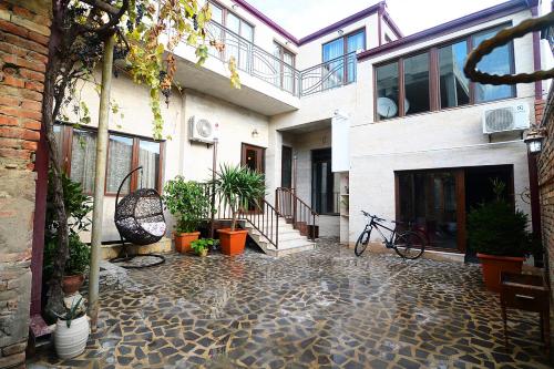 Фотография гостевого дома Friendship House