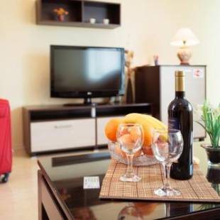 Фотографии апарт отеля
Bright House