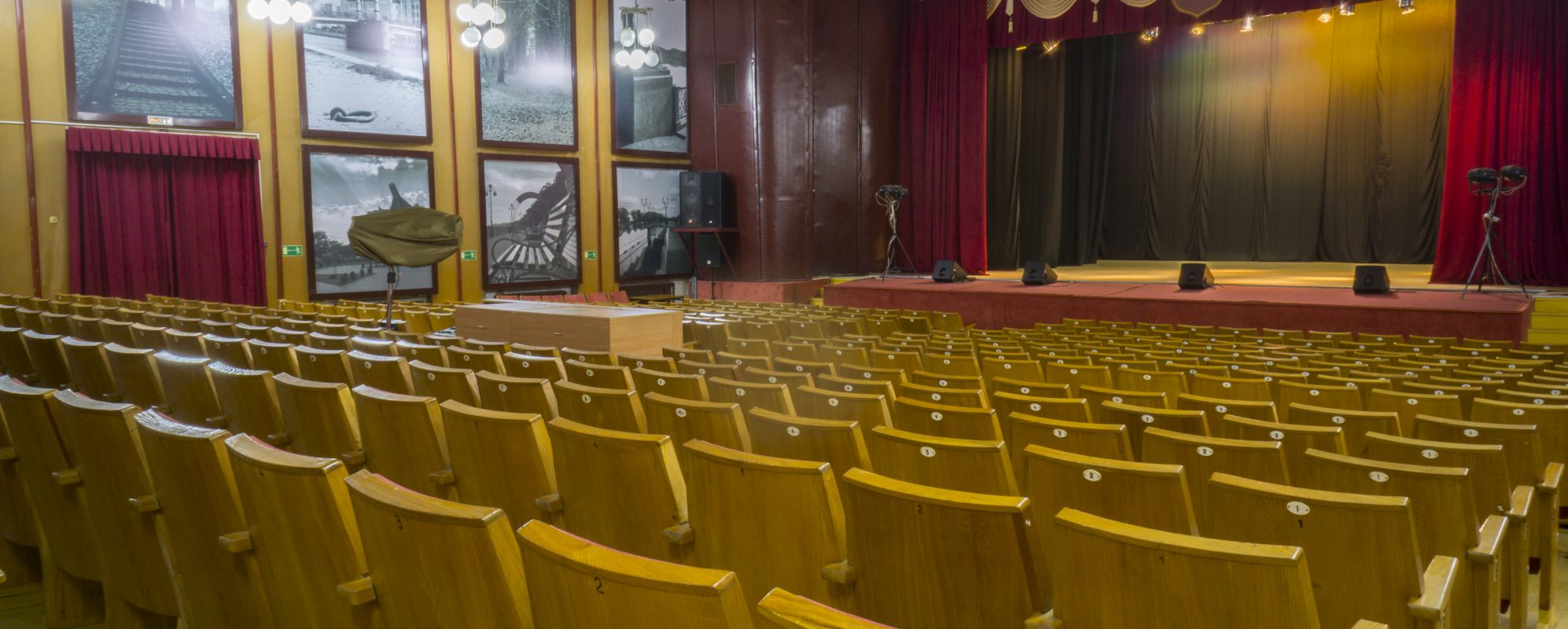 Фотографии концертного зала Зрительный зал ДК Машиностроитель