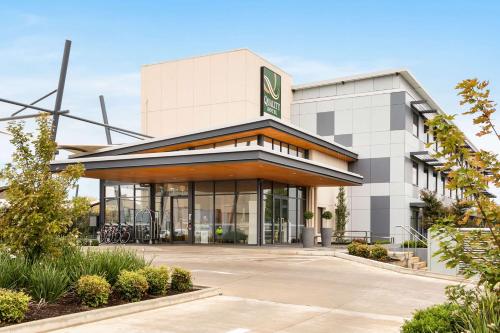 Фотография гостиницы Quality Hotel Rules Club Wagga