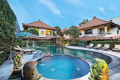 Фотография базы отдыха Royal Tunjung Hotel & Villa Legian