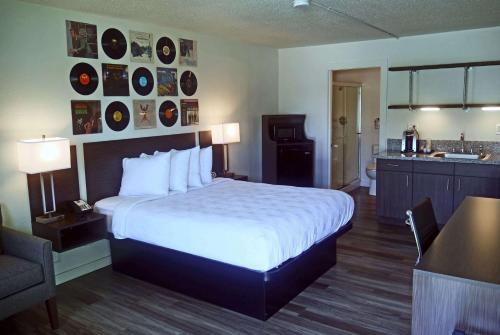 Фотографии гостиницы
Hillside Crossing Nashville a Ramada by Wyndham