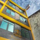 Фотография гостиницы B Street Hotel