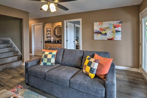 Фотографии гостевого дома
Jonestown House with Hill and Lake Travis Views!