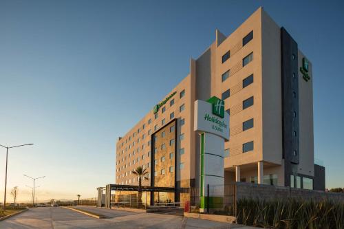 Фотография гостиницы Holiday Inn & Suites - Aguascalientes, an IHG Hotel