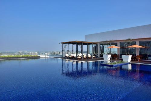 Фотография апарт отеля Marriott Executive Apartments Hyderabad