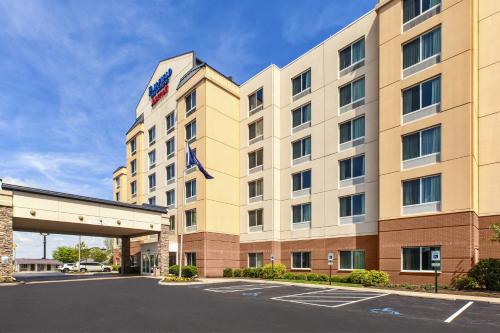 Фотография гостиницы Fairfield Inn & Suites Lexington North