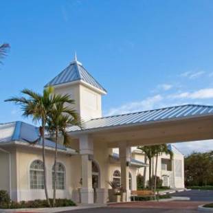 Фотографии гостиницы
Holiday Inn Express North Palm Beach-Oceanview, an IHG Hotel
