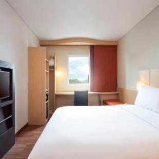 Фотографии гостиницы 
            Ibis Makassar City Center