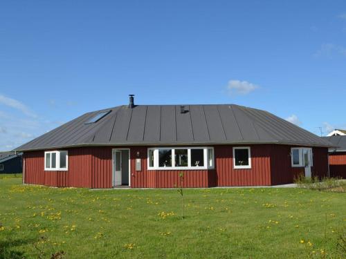 Фотография гостевого дома Holiday home Tarm XLI