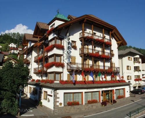 Фотография гостиницы Hotel Dolomiti Madonna