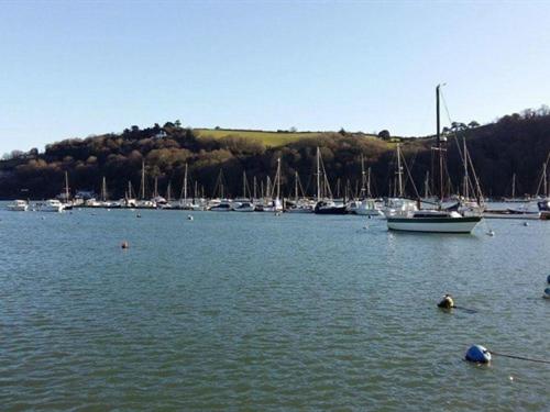 Фотография мини отеля The Ship in Dock Inn