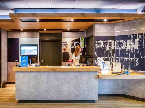 Фотография гостиницы ibis Budget Courbevoie Paris La Défense