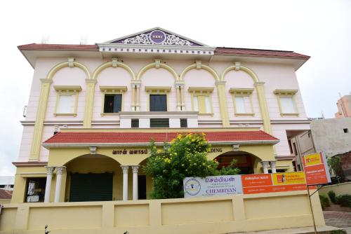Фотография гостиницы Hotel Chembiyan