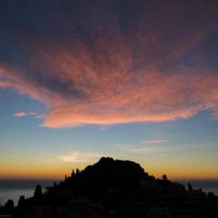 Фотографии мини отеля
B&B Tauromenion