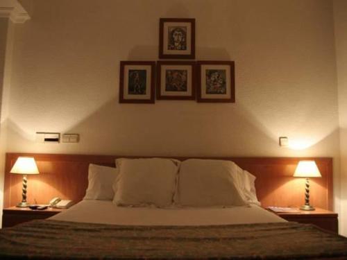 Фотография гостевого дома Hostal Gran Via Levante