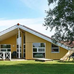 Фотографии гостевого дома
Four-Bedroom Holiday home in Otterndorf 14