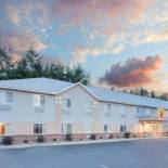 Фотография гостиницы Super 8 by Wyndham Seville