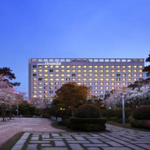 Фотографии гостиницы 
            Hotel Hyundai by Lahan Ulsan