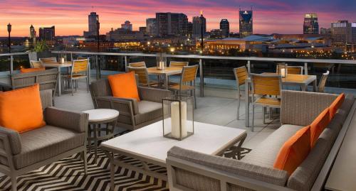 Фотография гостиницы Fairfield Inn and Suites by Marriott Nashville Downtown/The Gulch