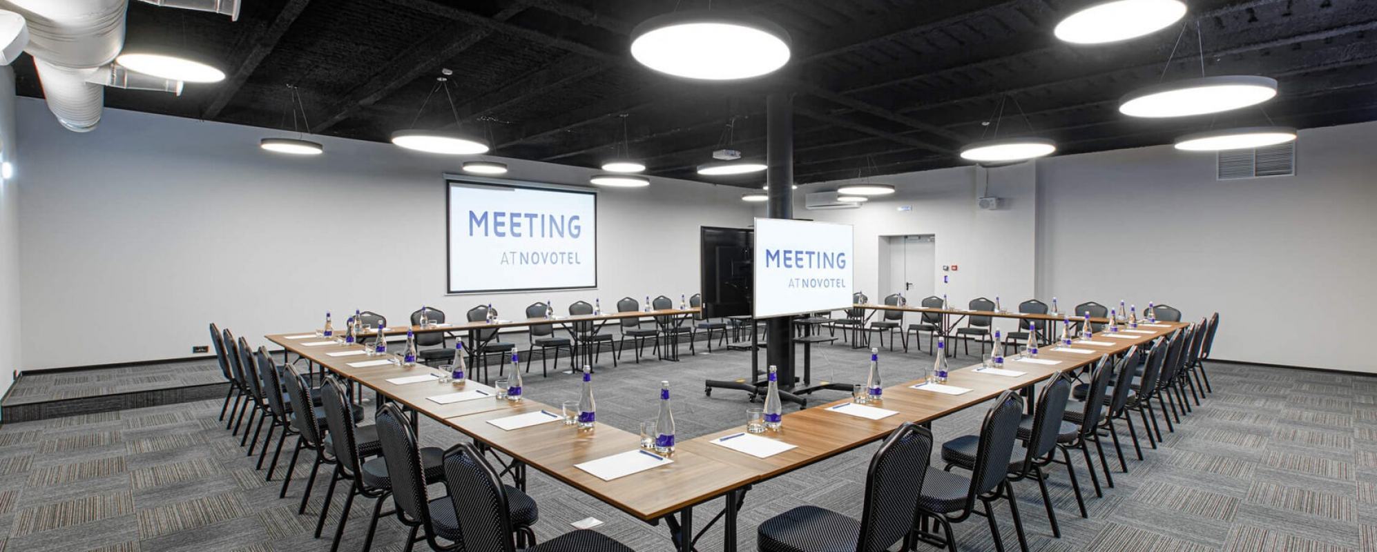 Фотографии конференц-зала Novotel Meeting (Беринг)