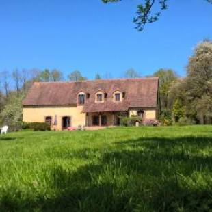 Фотографии мини отеля
La Jonquiere