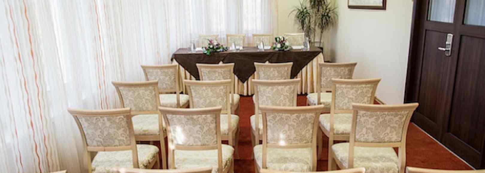 Фотография конференц-зала Коралловый